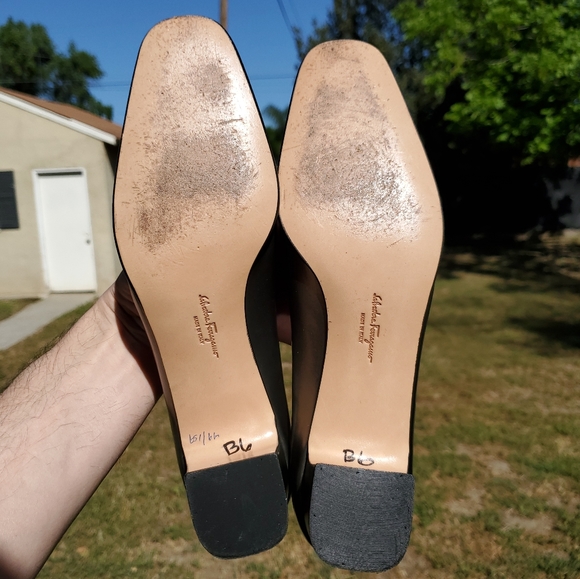 Salvatore Ferragamo Pumps.  Size 9. EUC. Gold Silver. Made in Italy - Picture 10 of 15